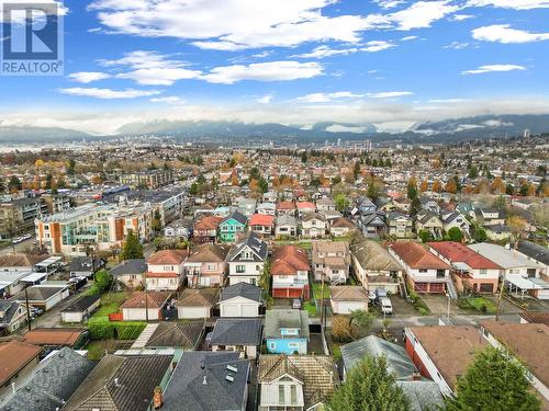 2944 E 4Th Avenue, Vancouver, BC - Outdoor With View