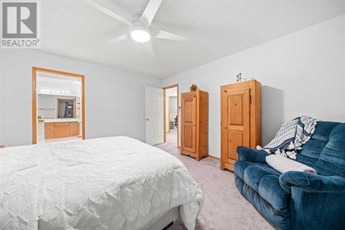 86 Cranfield Crescent Se, Calgary, AB - Indoor Photo Showing Bedroom