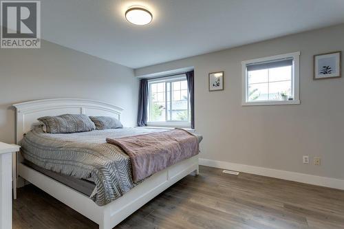 914 Craig Road Unit# 102, Kelowna, BC - Indoor Photo Showing Bedroom