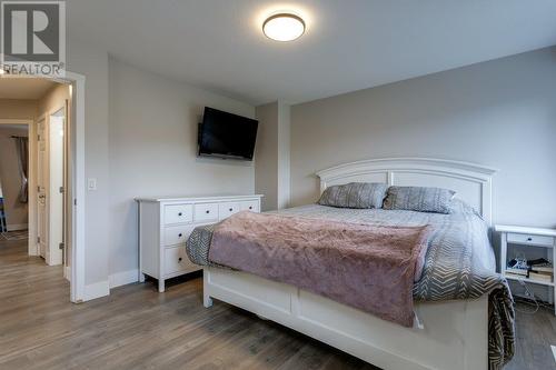 914 Craig Road Unit# 102, Kelowna, BC - Indoor Photo Showing Bedroom