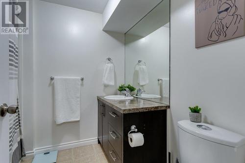 914 Craig Road Unit# 102, Kelowna, BC - Indoor Photo Showing Bathroom