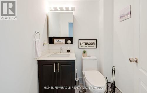 28 Murkar Crescent, Whitby, ON - Indoor Photo Showing Bathroom