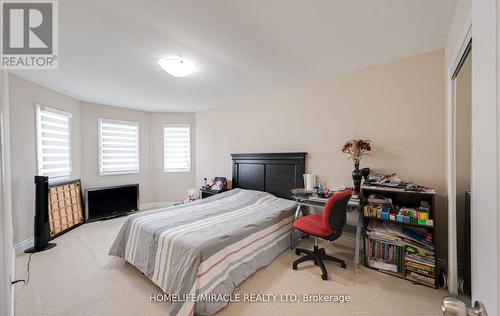 28 Murkar Crescent, Whitby, ON - Indoor Photo Showing Bedroom