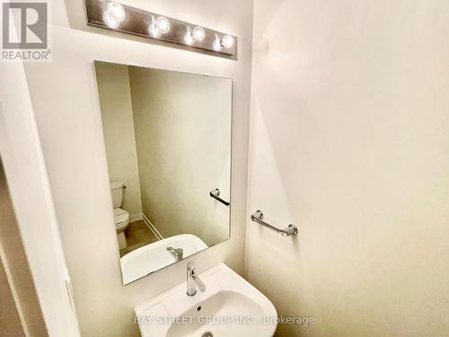 13 - 3550 Colonial Drive, Mississauga, ON - Indoor Photo Showing Bathroom