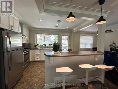 1353 Sheldon Avenue, Oakville, ON - Indoor Photo Showing Kitchen