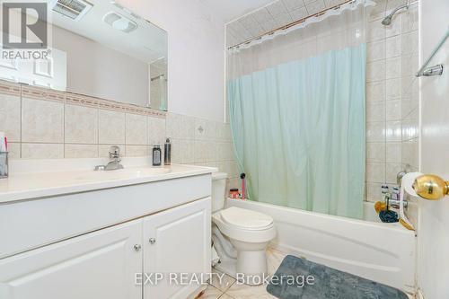 1 Sage Court, Brampton, ON - Indoor Photo Showing Bathroom