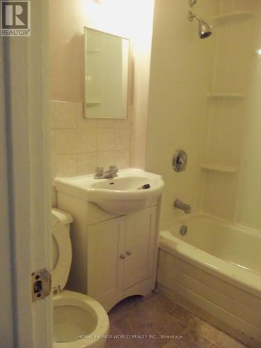 30 Wilkins Street, Belleville, ON - Indoor Photo Showing Bathroom