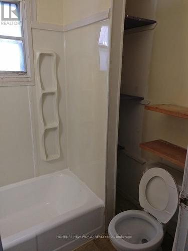 30 Wilkins Street, Belleville, ON - Indoor Photo Showing Bathroom