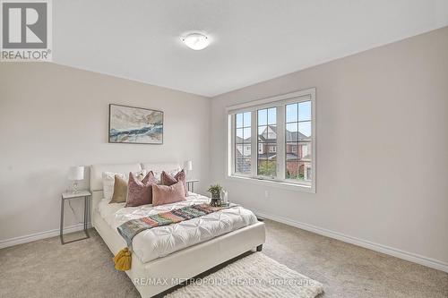 15 Douglas Kemp Crescent, Clarington, ON - Indoor Photo Showing Bedroom