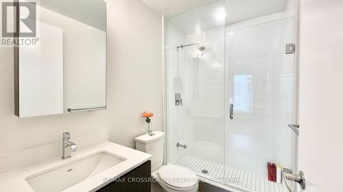 3103 - 5180 Yonge Street, Toronto, ON - Indoor Photo Showing Bathroom