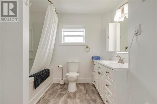 3871 Route 535, Cocagne, NB - Indoor Photo Showing Bathroom