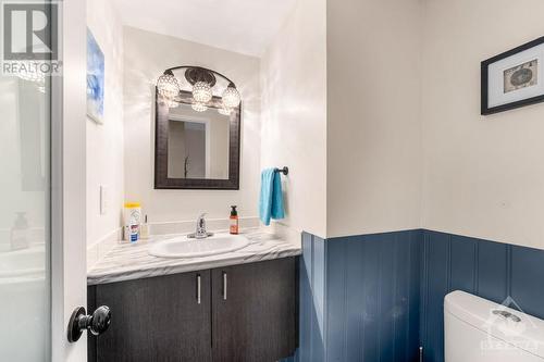 13 Sage Crescent, Ottawa, ON - Indoor Photo Showing Bathroom