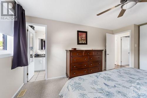 13 Sage Crescent, Ottawa, ON - Indoor Photo Showing Bedroom