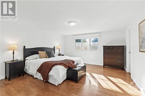 58 Knollsbrook Drive, Ottawa, ON - Indoor Photo Showing Bedroom