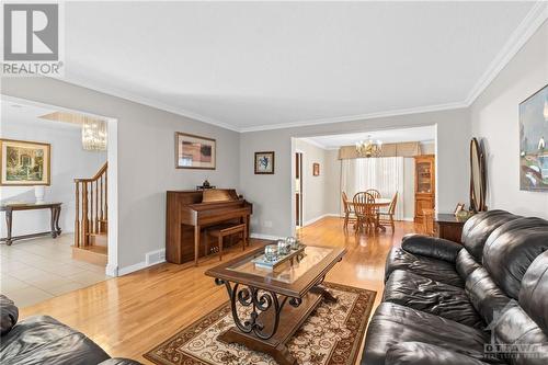 58 Knollsbrook Drive, Ottawa, ON - Indoor Photo Showing Living Room