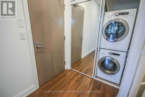 302 - 7167 Yonge Street, Markham, ON - Indoor Photo Showing Laundry Room