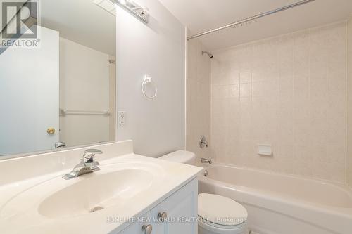 936 - 5 Everson Drive, Toronto, ON - Indoor Photo Showing Bathroom