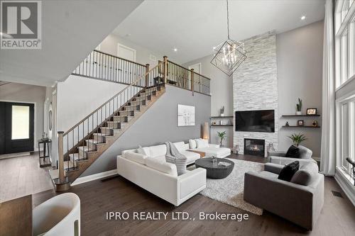 138 Creekwood Court E, Blue Mountains, ON - Indoor With Fireplace