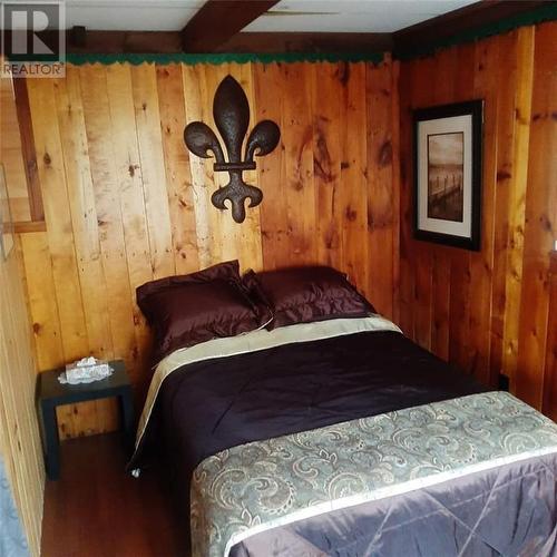 101 Gould Beach Road, Pointe-Du-Chêne, NB - Indoor Photo Showing Bedroom