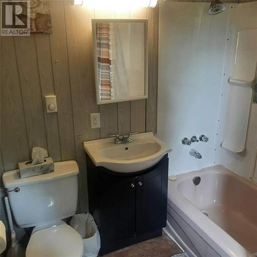 101 Gould Beach Road, Pointe-Du-Chêne, NB - Indoor Photo Showing Bathroom