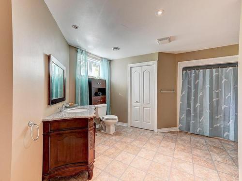 Salle de bains - 50 Rue Des Ormes O., Saint-Philippe, QC - Indoor Photo Showing Bathroom