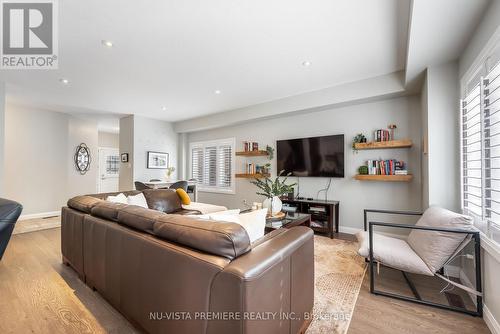 104 - 2040 Shore Road, London, ON - Indoor Photo Showing Living Room