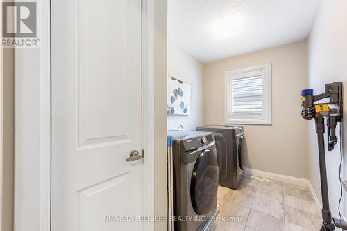 104 - 2040 Shore Road, London, ON - Indoor Photo Showing Laundry Room