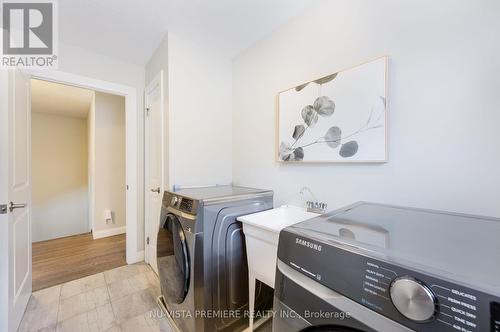 104 - 2040 Shore Road, London, ON - Indoor Photo Showing Laundry Room