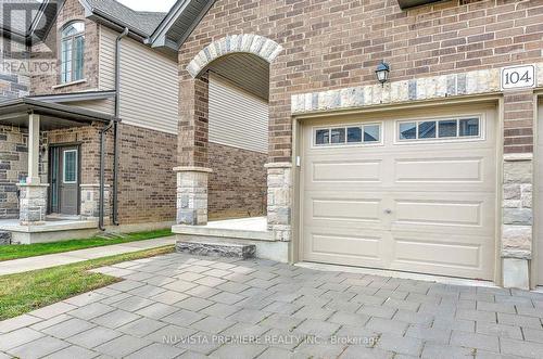 104 - 2040 Shore Road, London, ON - Outdoor