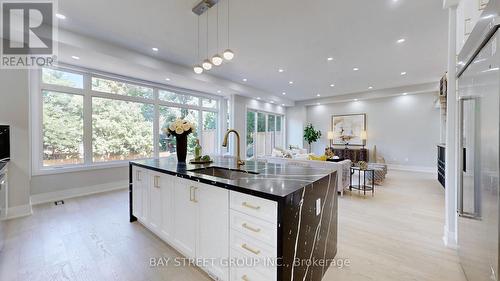 42 Gwendolen Avenue, Toronto, ON - Indoor Photo Showing Kitchen With Upgraded Kitchen