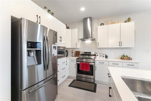 134 Orion Crescent, Winnipeg, MB - Indoor Photo Showing Kitchen