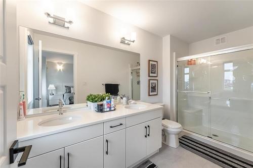 134 Orion Crescent, Winnipeg, MB - Indoor Photo Showing Bathroom