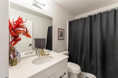 134 Orion Crescent, Winnipeg, MB - Indoor Photo Showing Bathroom