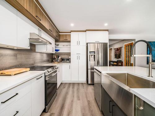 Cuisine - 1067 Rue Vauquelin, Neuville, QC - Indoor Photo Showing Kitchen With Upgraded Kitchen