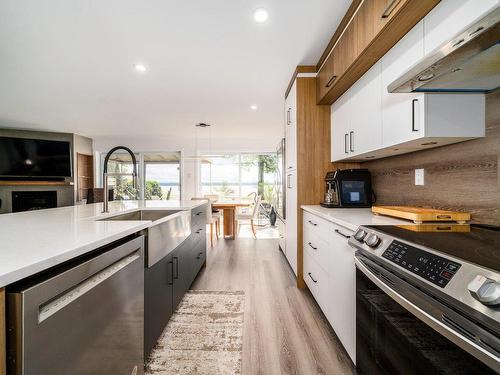 Cuisine - 1067 Rue Vauquelin, Neuville, QC - Indoor Photo Showing Kitchen With Upgraded Kitchen