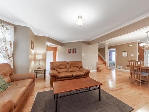 Living room - 750 Rue Des Morillons, Contrecoeur, QC - Indoor Photo Showing Living Room