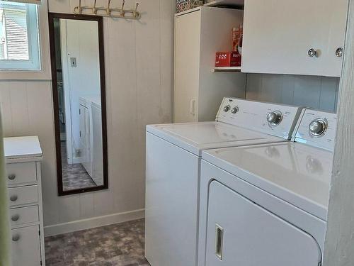 Bathroom - 17 Rue St-André, Ville-Marie, QC - Indoor Photo Showing Laundry Room