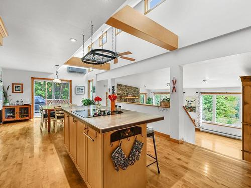 Kitchen - 628 Ch. Huntington, Bromont, QC - Indoor