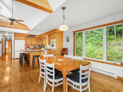 Dining room - 628 Ch. Huntington, Bromont, QC - Indoor Photo Showing Dining Room