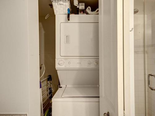 Bathroom - 1503-1280 Rue St-Jacques, Montréal (Ville-Marie), QC - Indoor Photo Showing Laundry Room