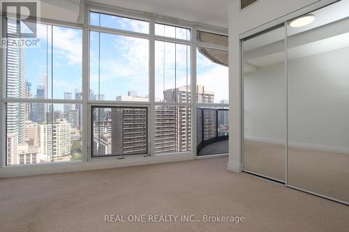 2505 - 21 Carlton Street, Toronto, ON - Indoor Photo Showing Other Room