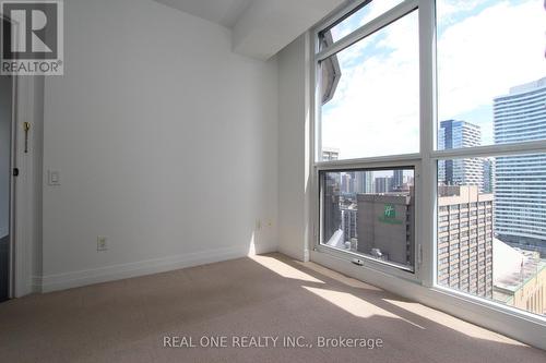 2505 - 21 Carlton Street, Toronto, ON - Indoor Photo Showing Other Room