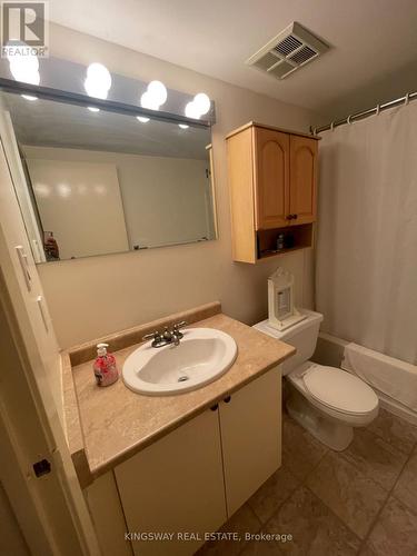 403 - 15 Hofstetter Avenue, Kitchener, ON - Indoor Photo Showing Bathroom