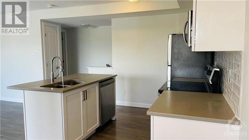 100 Eldorado Private Unit#A, Ottawa, ON - Indoor Photo Showing Kitchen With Double Sink