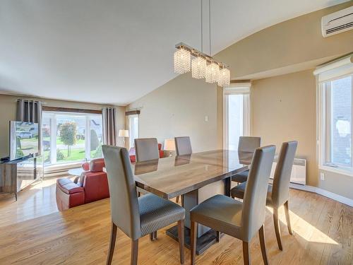 Dining room - 933 Rue St-Denis, Mercier, QC - Indoor Photo Showing Dining Room