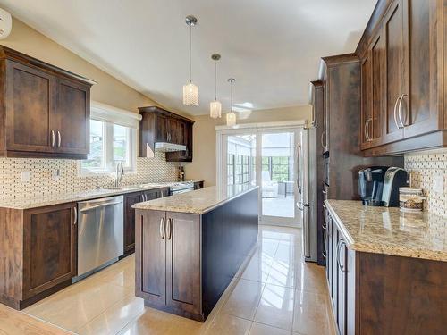 Kitchen - 933 Rue St-Denis, Mercier, QC - Indoor Photo Showing Kitchen With Upgraded Kitchen