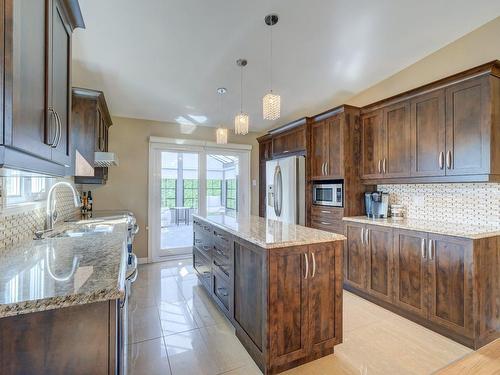 Kitchen - 933 Rue St-Denis, Mercier, QC - Indoor Photo Showing Kitchen With Upgraded Kitchen