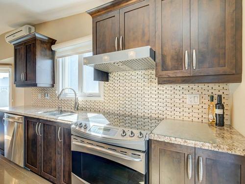 Kitchen - 933 Rue St-Denis, Mercier, QC - Indoor Photo Showing Kitchen With Double Sink With Upgraded Kitchen