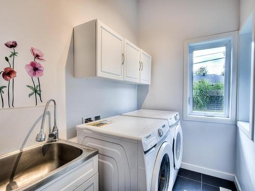 Laundry room - 1324 Rue Islemere, Laval (Sainte-Dorothée), QC - Indoor Photo Showing Laundry Room