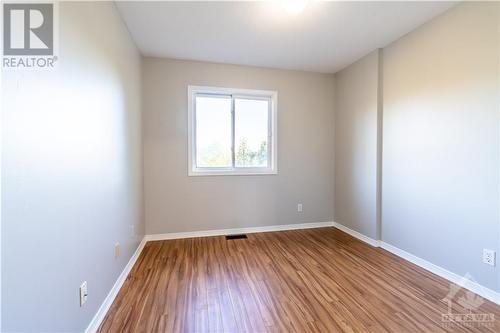 13 Banchory Crescent, Ottawa, ON - Indoor Photo Showing Other Room